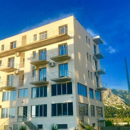 Deor Hotel Shëngjin Exterior foto
